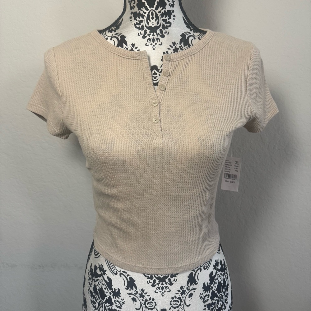 PacSun Est. Pac Women's Crop Top T-Shirt Sz S Beige Waffle Knit NWT